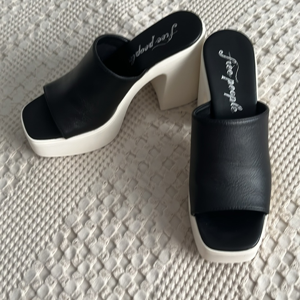 Free People Zoe Platform Sandal Leather Chunky Heel Black White EU38 8 NWOB